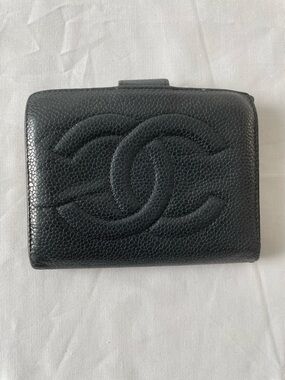 Chanel Vintage CC Caviar Leather Small Bifold Wallet